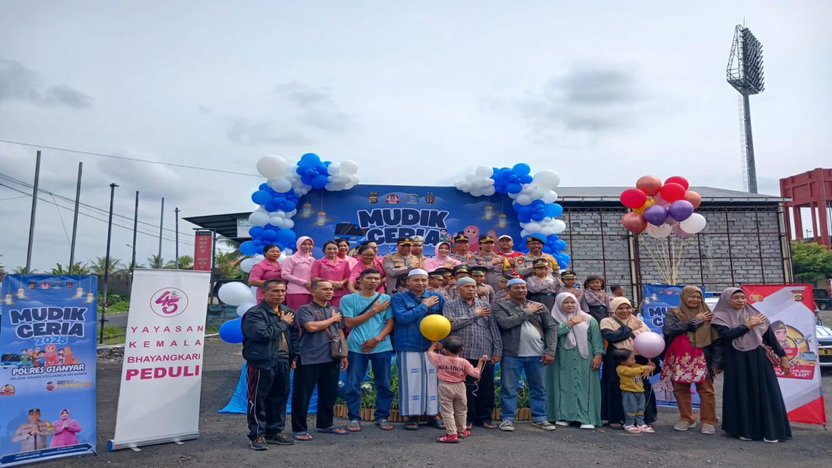 Polres Gianyar Gelar Mudik Gratis "Mudik Ceria 2025" bagi Warga Tujuan Jawa Timur